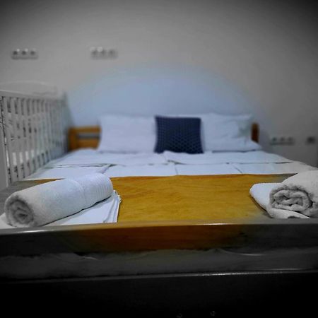 Guest House Gina Ohrid Bagian luar foto