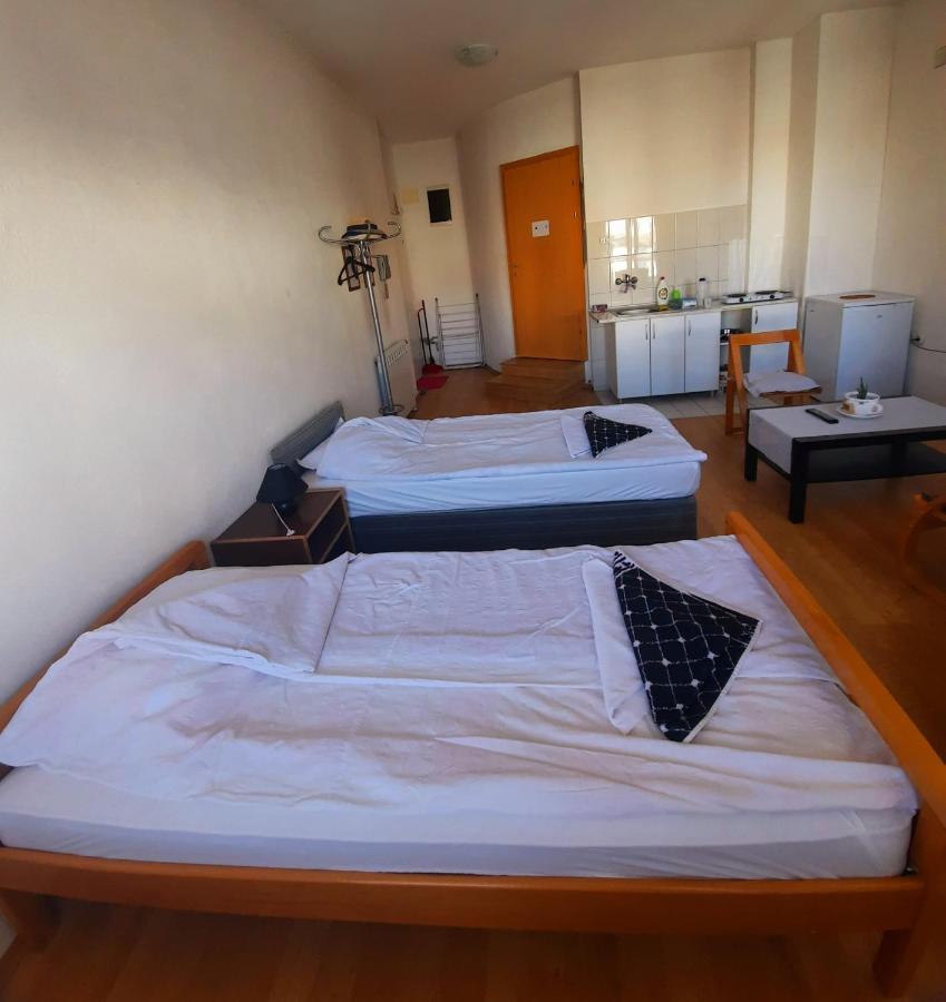 Guest House Gina Ohrid Bagian luar foto